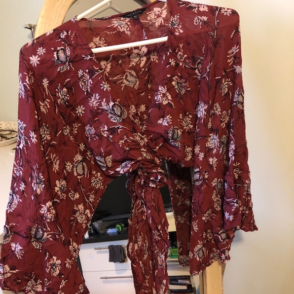 Lucky Brand Floral Wrap Top - Picture 3 of 3